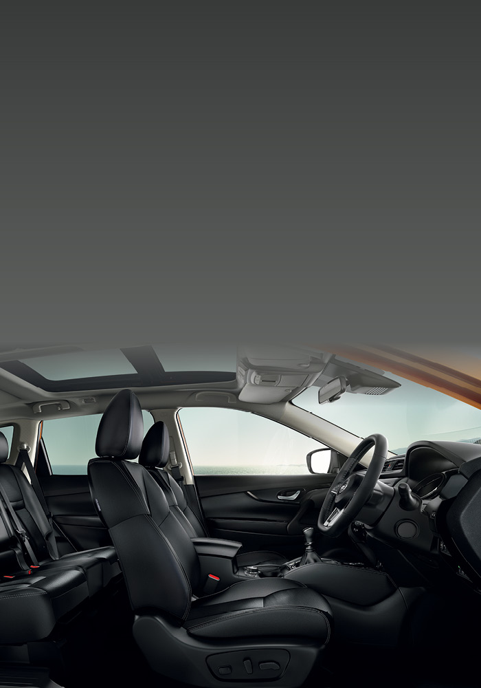 Interior side view of the driver seat 