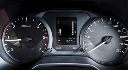 Nissan Navara XE Model Speedometer